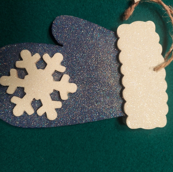Eleven Handmade Christmas Ornaments - Picture 4 of 7